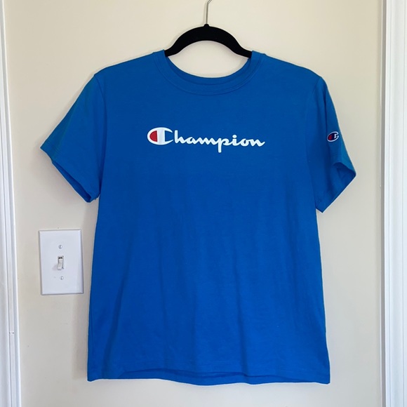 Champion Tops - 2/20$ NWOT champion t-shirt